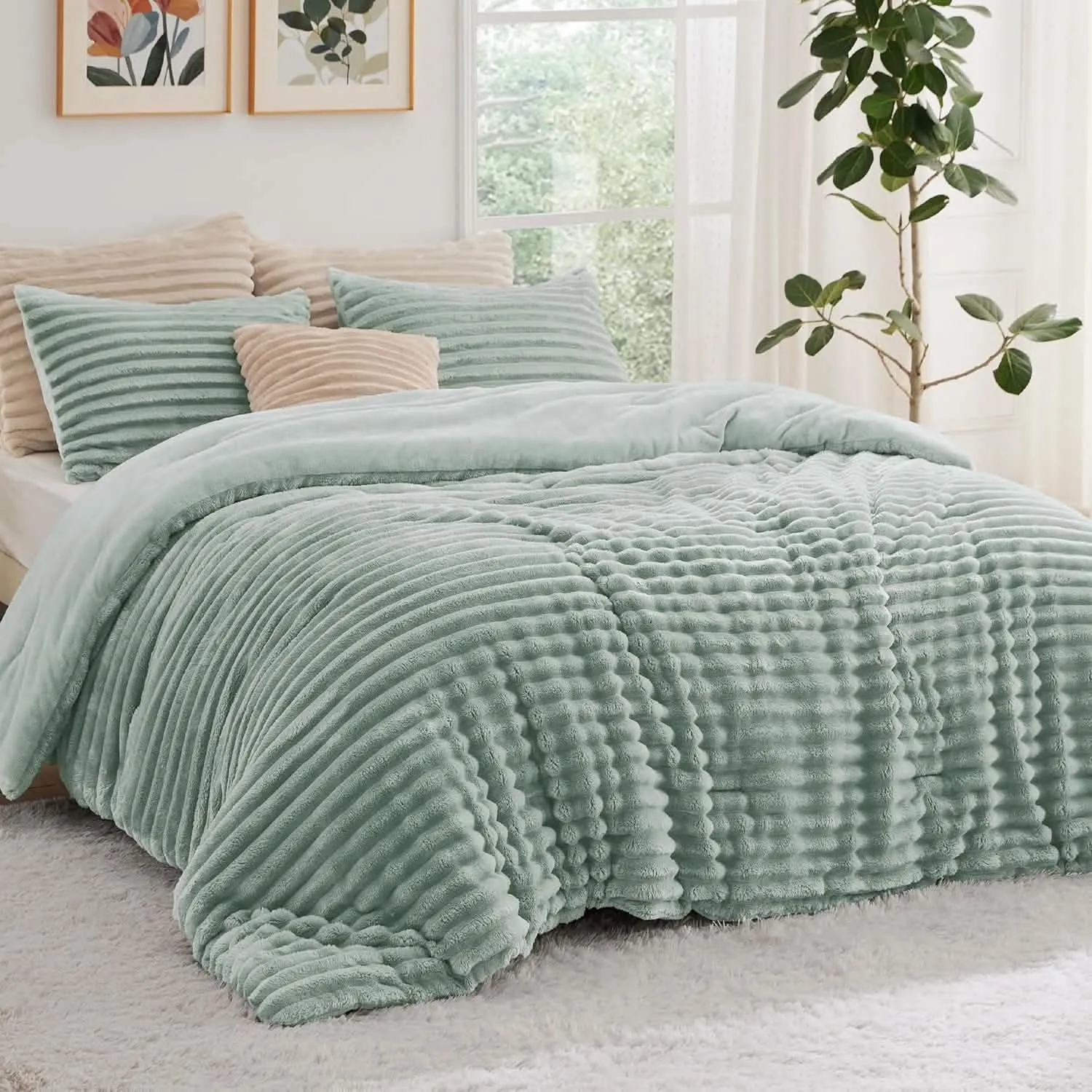 Bedsure Striped Flannel Comforter Set