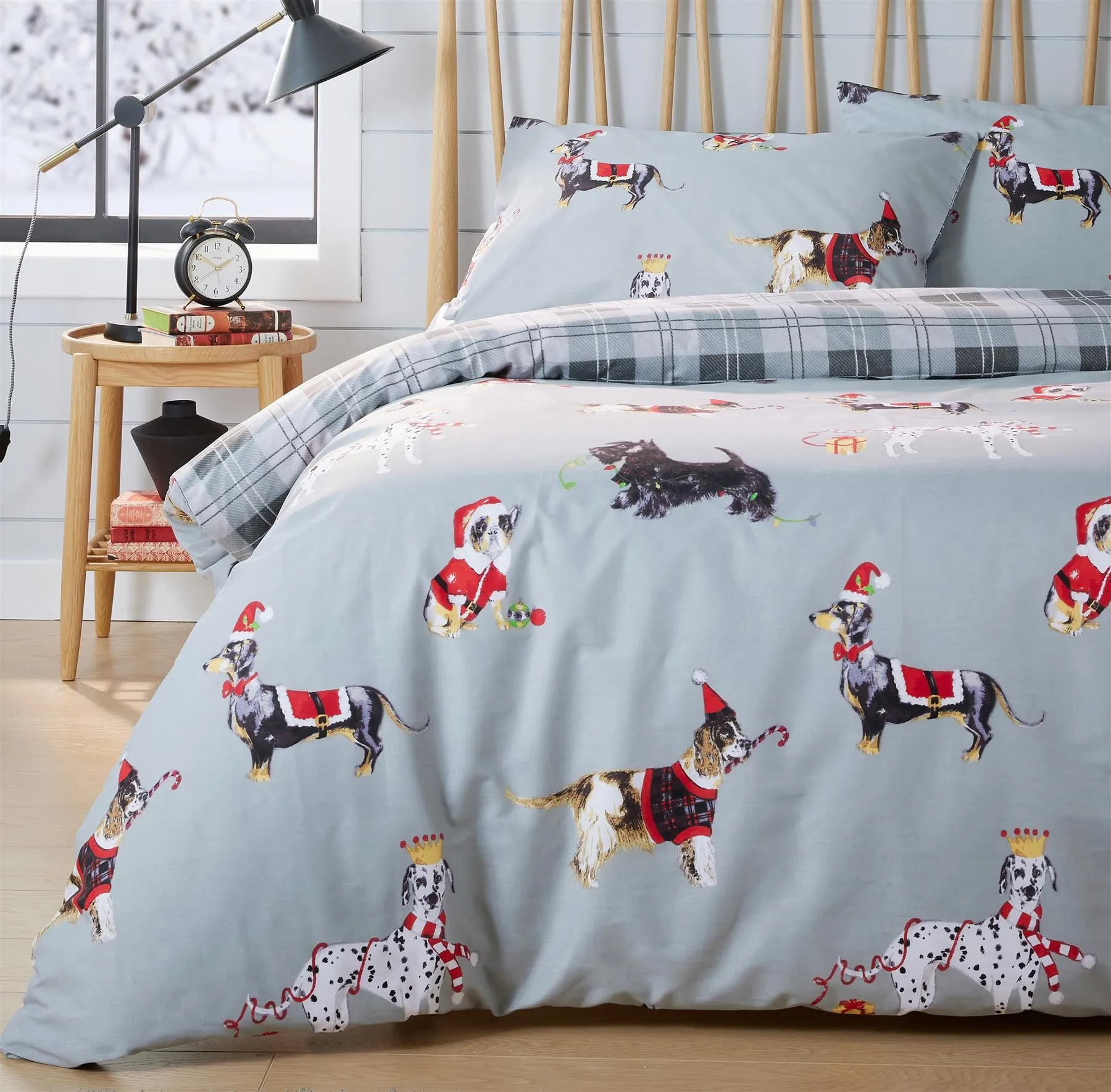 Christmas Dogs Reversible Cotton Rich Duvet Cover Set by OLIVIA ROCCO - Single, Double, King Sizes - Festive Holiday Bedding, OEKO-TEX Certified