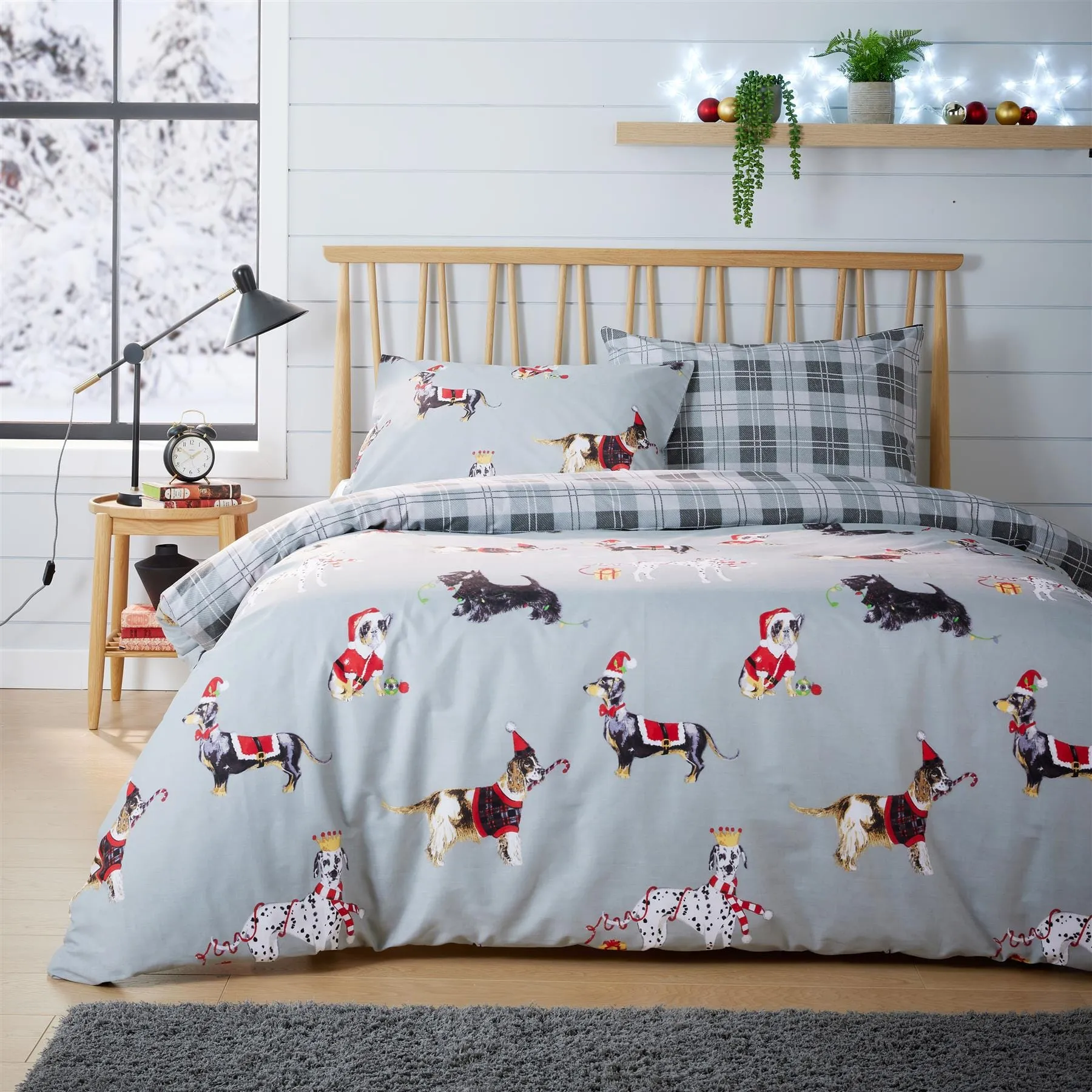 Christmas Dogs Reversible Cotton Rich Duvet Cover Set by OLIVIA ROCCO - Single, Double, King Sizes - Festive Holiday Bedding, OEKO-TEX Certified